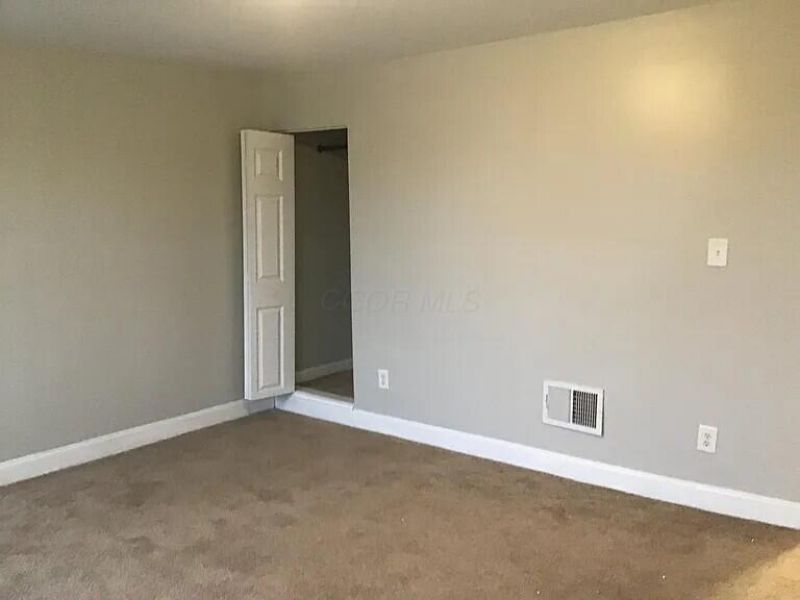 947 Mcallister Avenue, Columbus, OH 43205 Photo 3