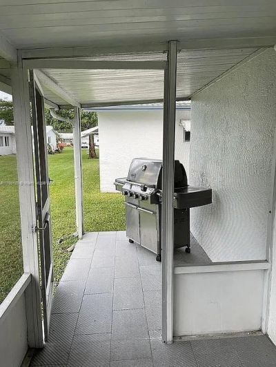 1411 NW 90th Dr, Plantation, FL 33322 Photo