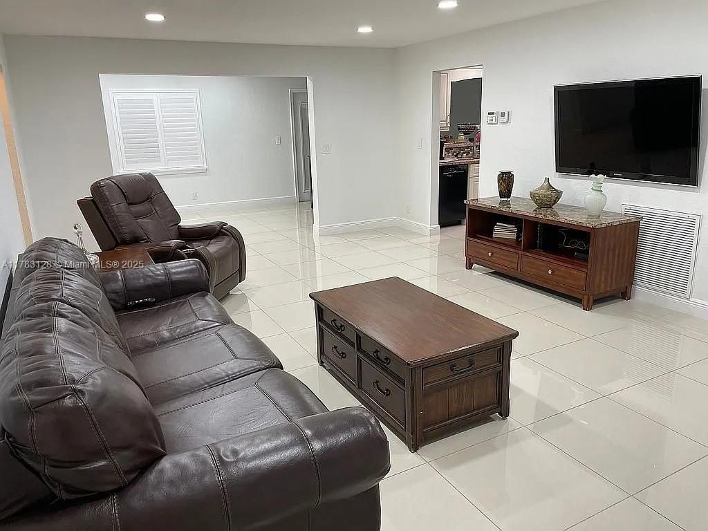 1411 NW 90th Dr, Plantation, FL 33322 Photo