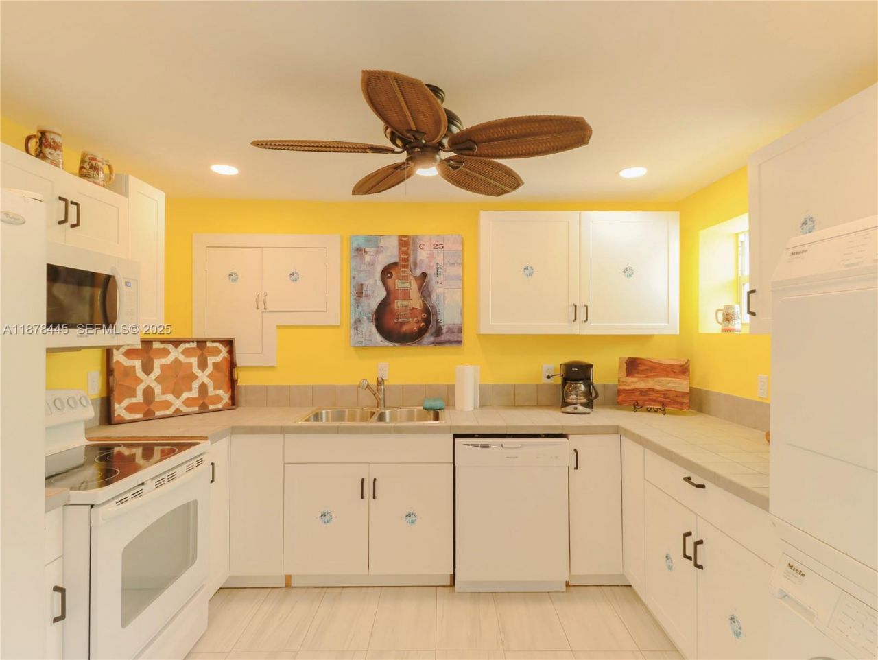 141 Ocean Dr, Tavernier, FL 33070 Photo