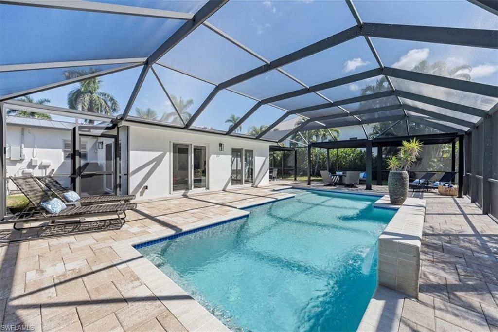 1236 13th Ave N, Naples, FL 34102 Photo