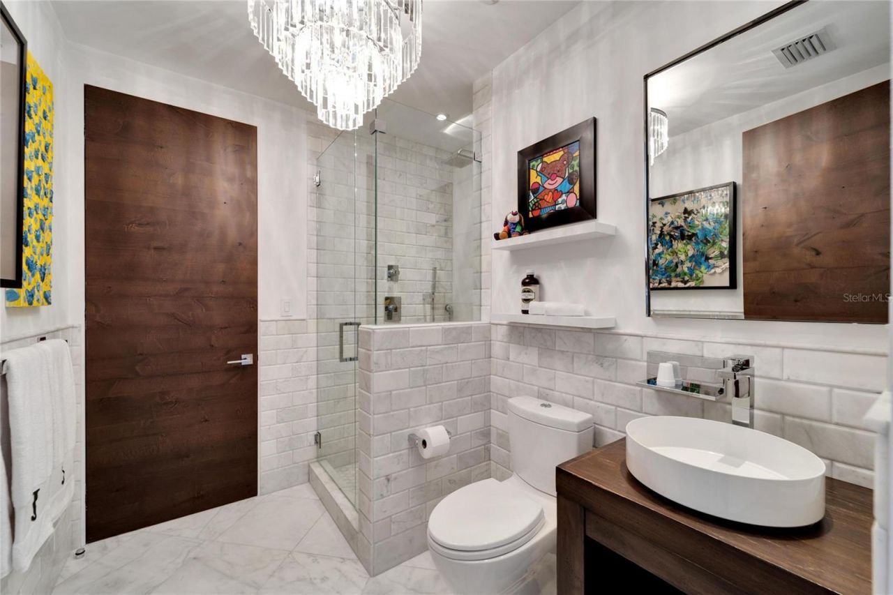 226 5th Avenue N, Unit 1406, Saint Petersburg, FL 33701 Photo