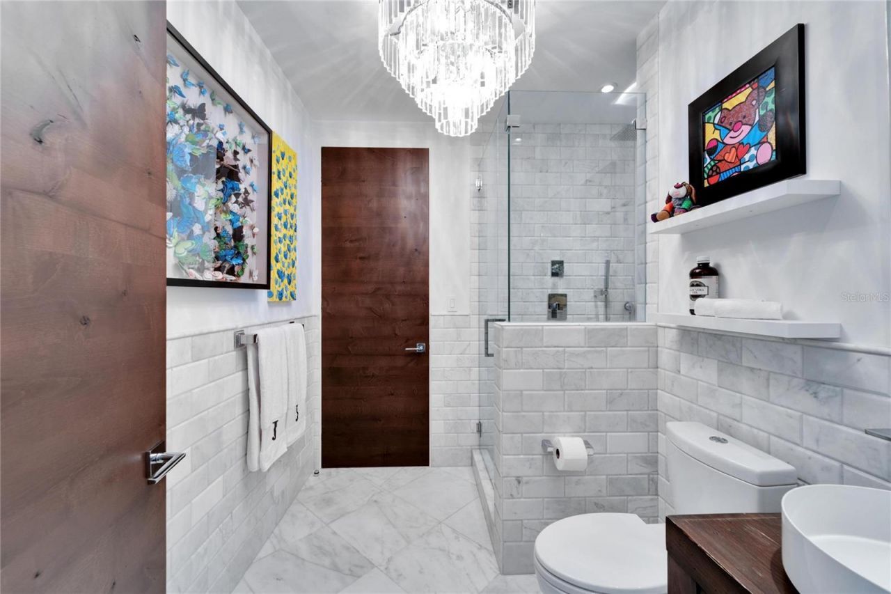 226 5th Avenue N, Unit 1406, Saint Petersburg, FL 33701 Photo