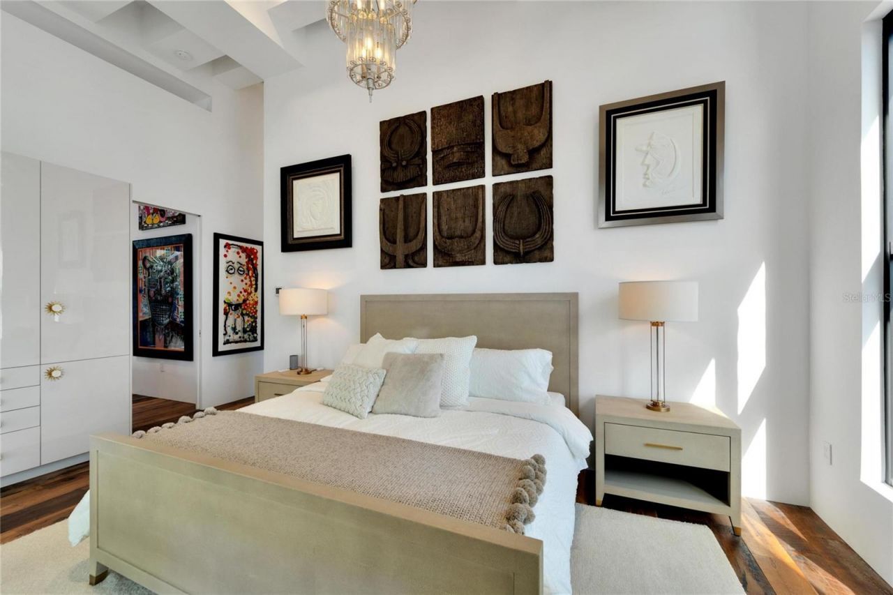 226 5th Avenue N, Unit 1406, Saint Petersburg, FL 33701 Photo