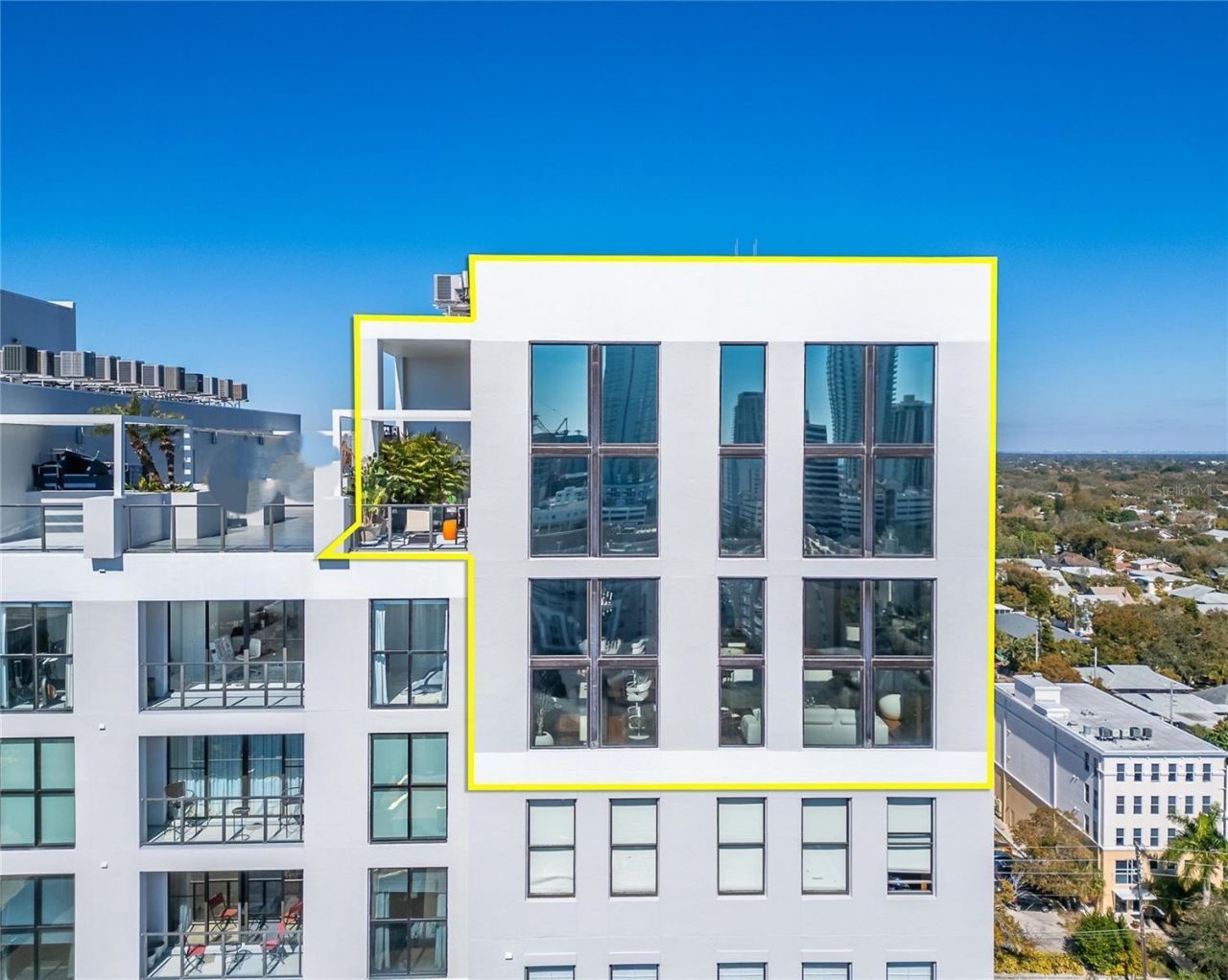 226 5th Avenue N, Unit 1406, Saint Petersburg, FL 33701 Photo