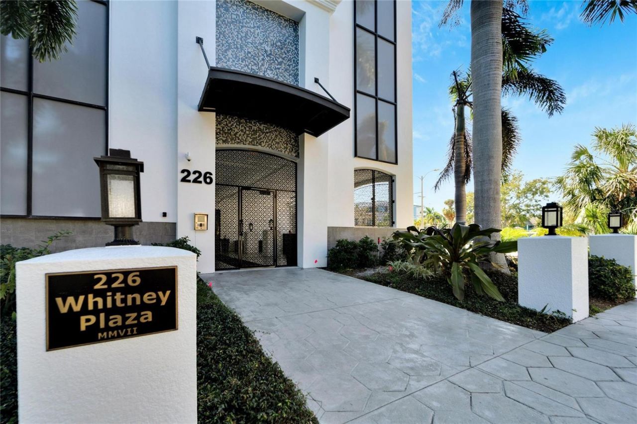 226 5th Avenue N, Unit 1406, Saint Petersburg, FL 33701 Photo