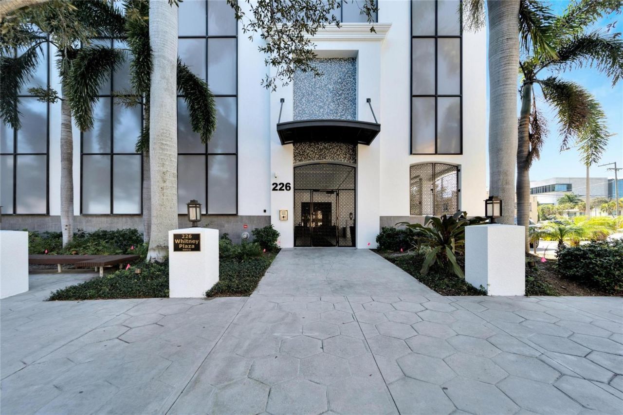 226 5th Avenue N, Unit 1406, Saint Petersburg, FL 33701 Photo