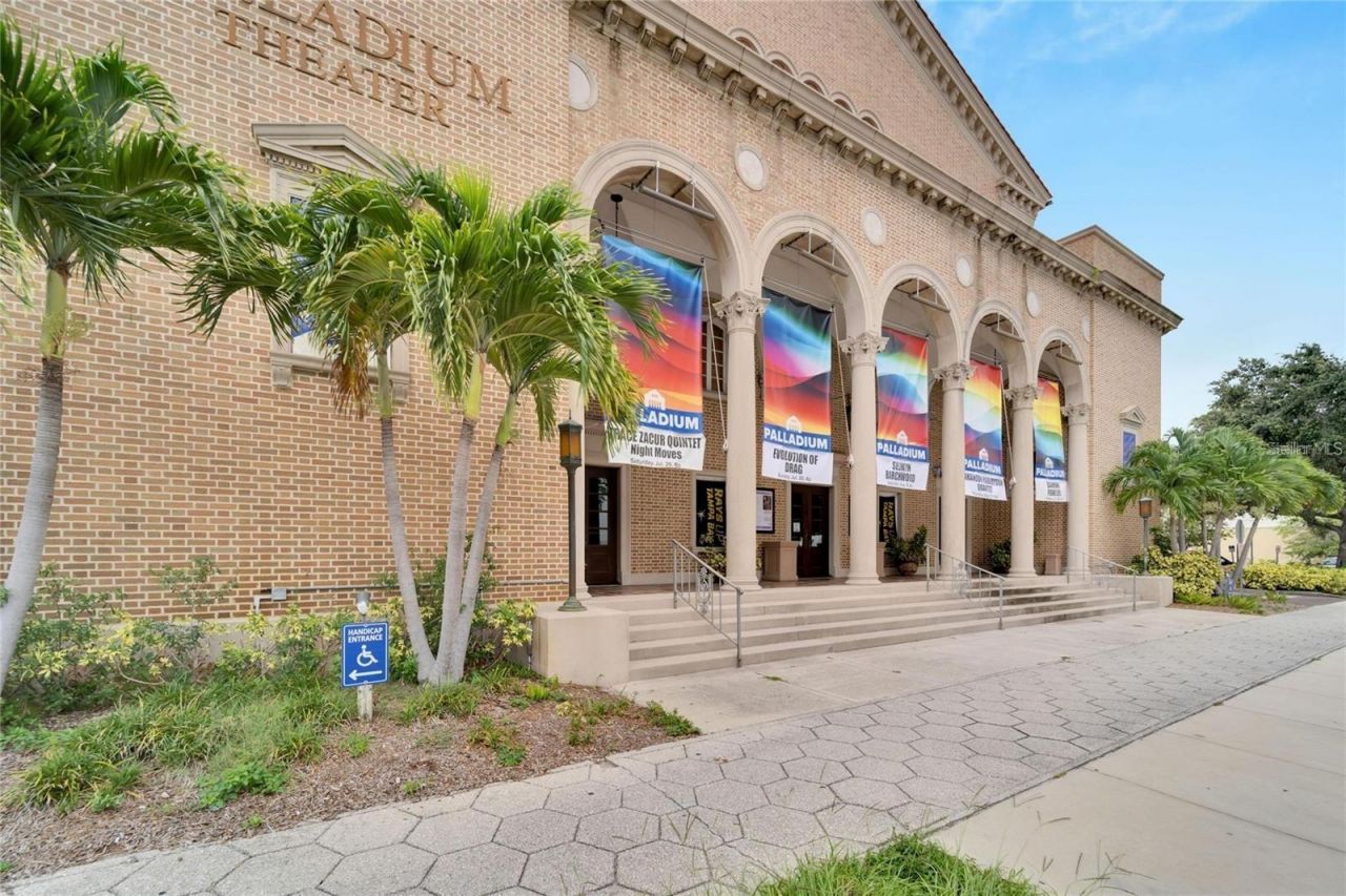 226 5th Avenue N, Unit 1406, Saint Petersburg, FL 33701 Photo