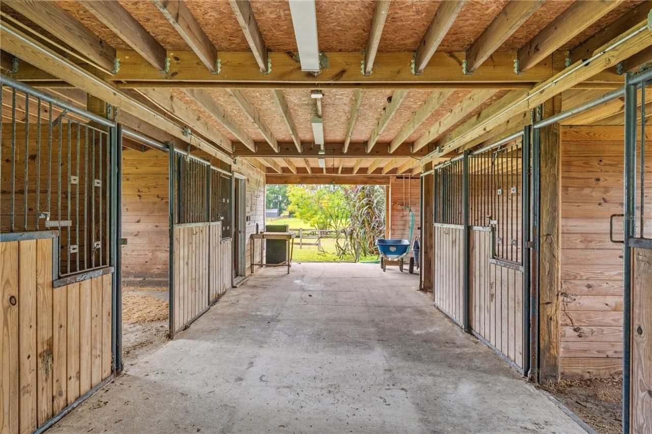 12615 NW Gainesville Road, Reddick, FL 32686 Photo