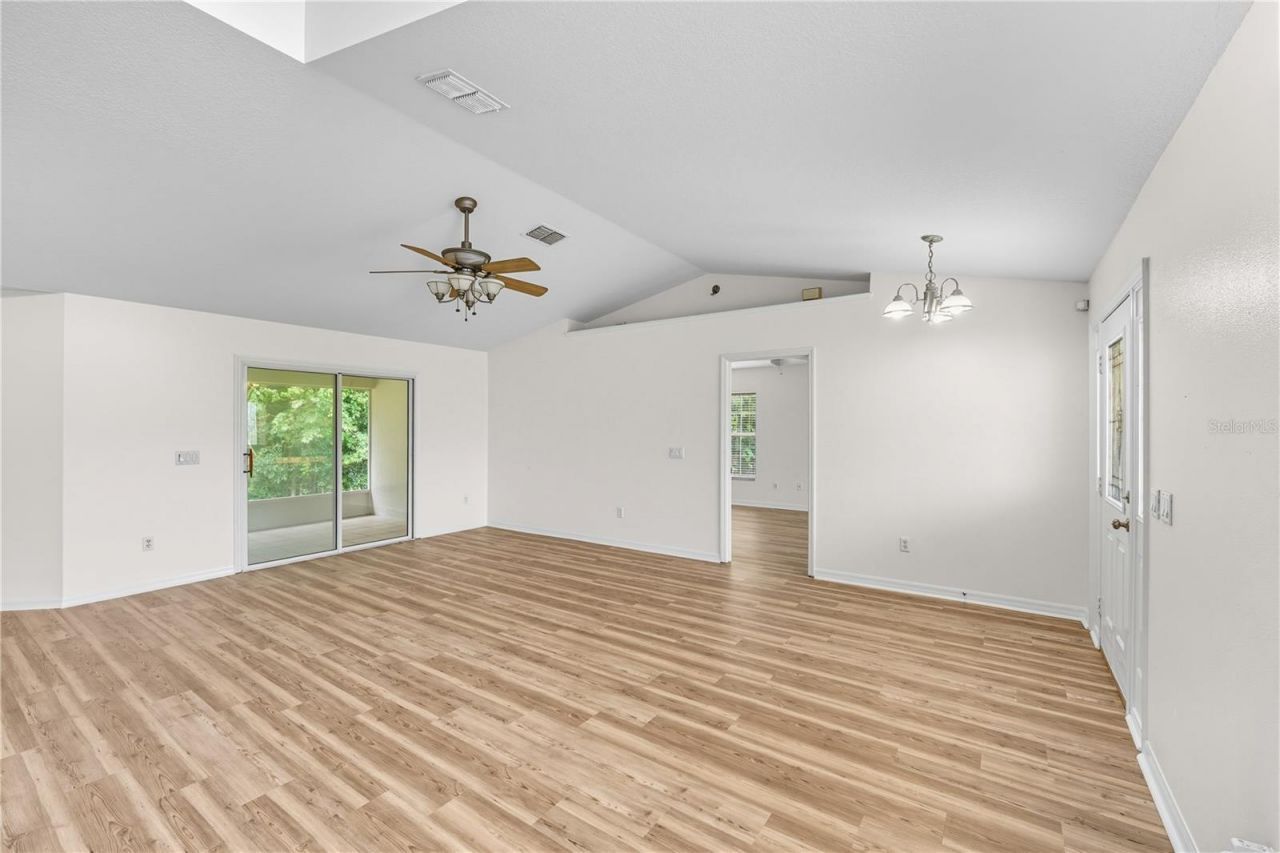 12615 NW Gainesville Road, Reddick, FL 32686 Photo