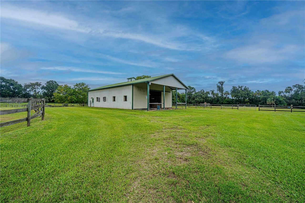 12615 NW Gainesville Road, Reddick, FL 32686 Photo