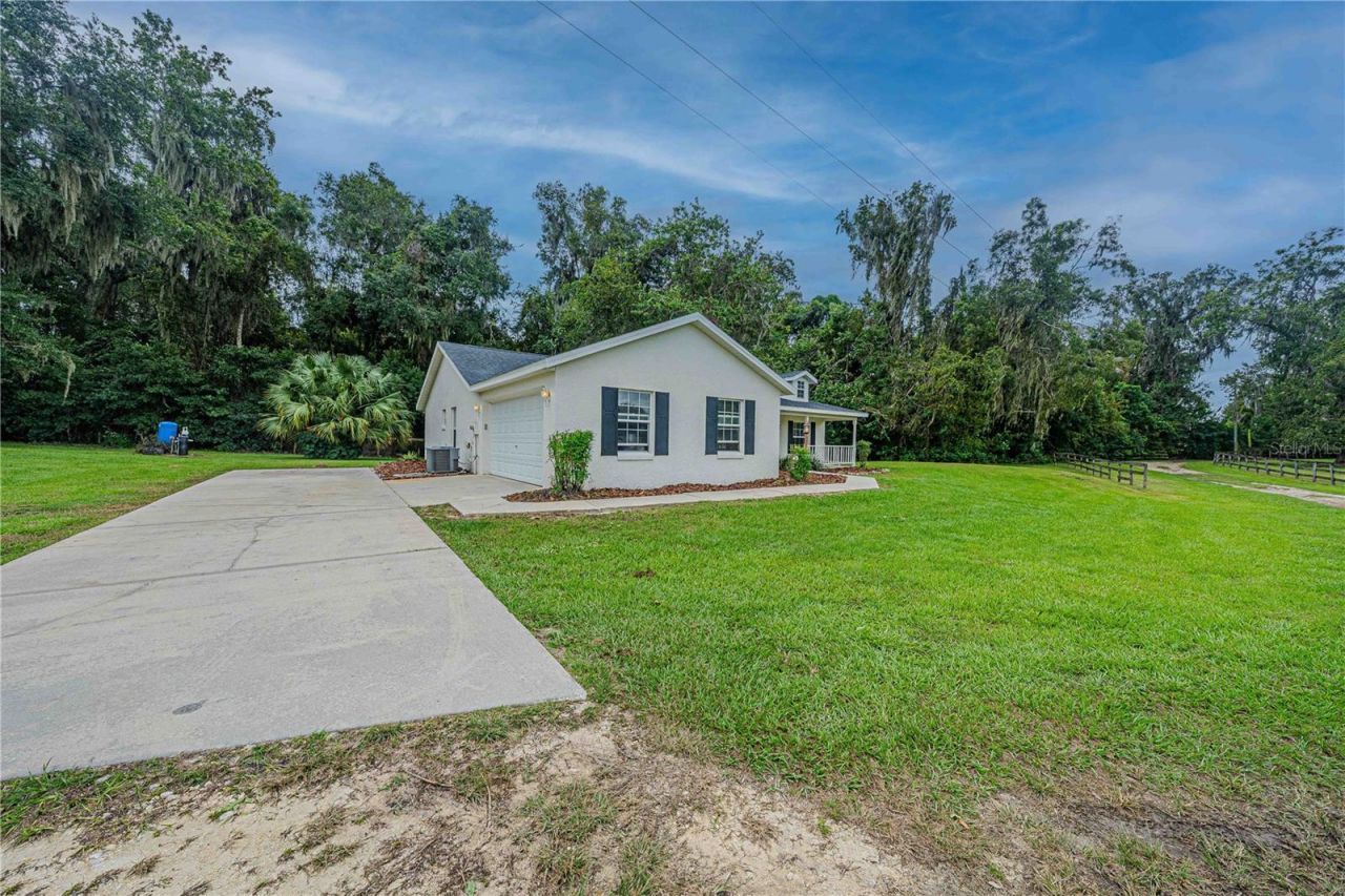 12615 NW Gainesville Road, Reddick, FL 32686 Photo
