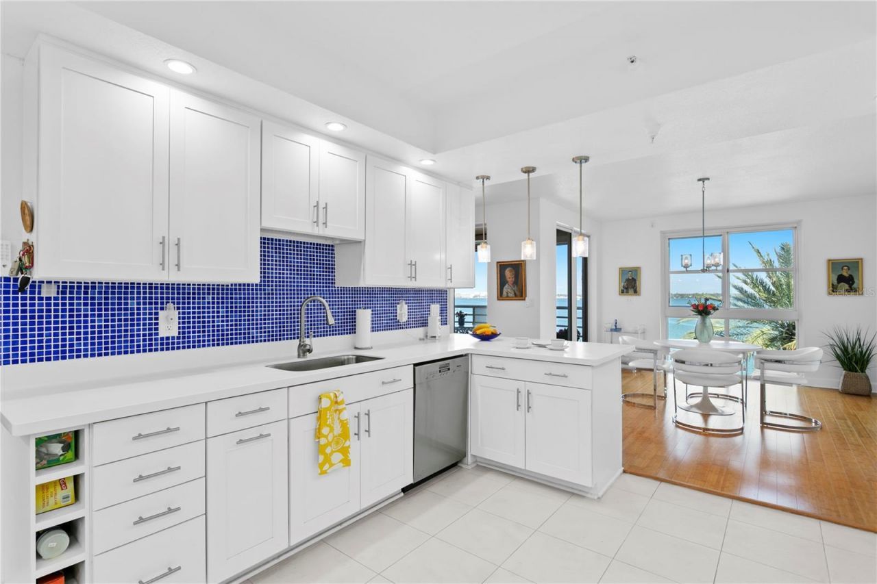 4993 Bacopa Lane S, Unit 304, Saint Petersburg, FL 33715 Photo