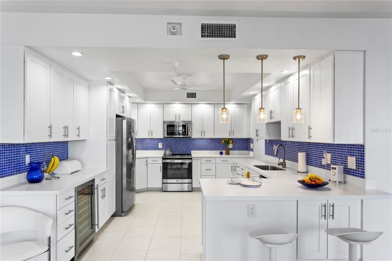 4993 Bacopa Lane S, Unit 304, Saint Petersburg, FL 33715 Photo