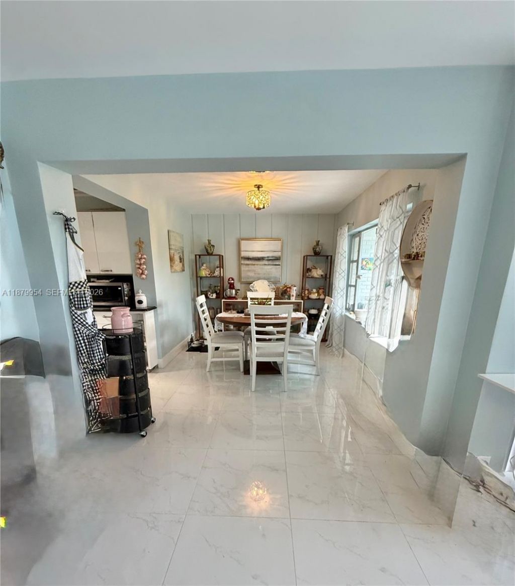 4713 Holly Dr, Tamarac, FL 33319 Photo