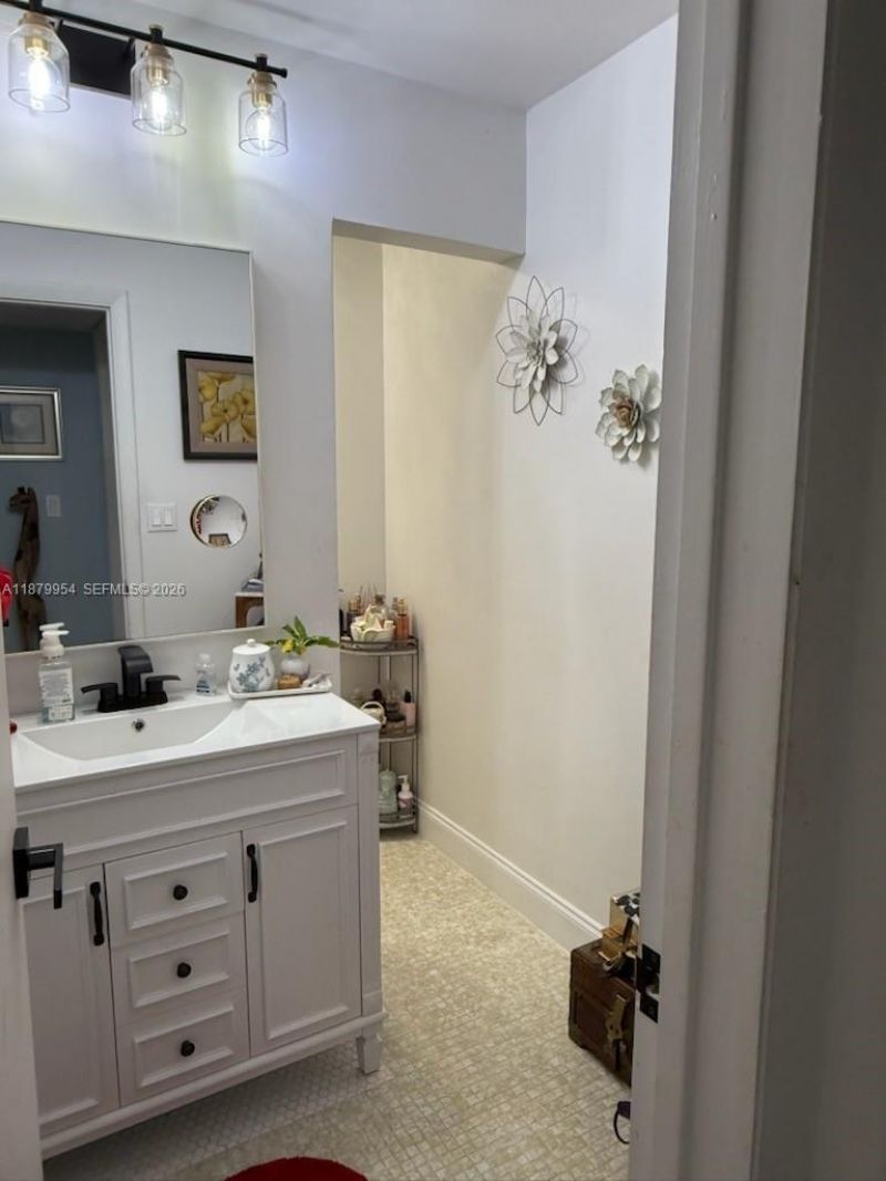 4713 Holly Dr, Tamarac, FL 33319 Photo