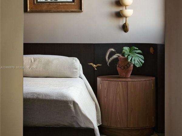 121 NE 34th St, Unit 2408, Miami, FL 33137