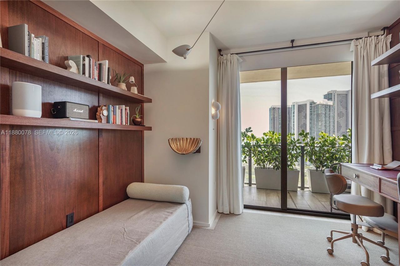 121 NE 34th St, Unit 2408, Miami, FL 33137 Photo