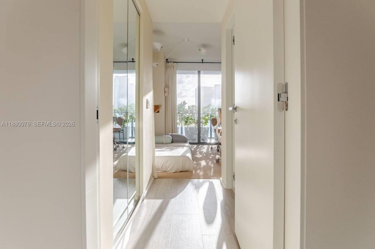 121 NE 34th St, Unit 2408, Miami, FL 33137 Photo