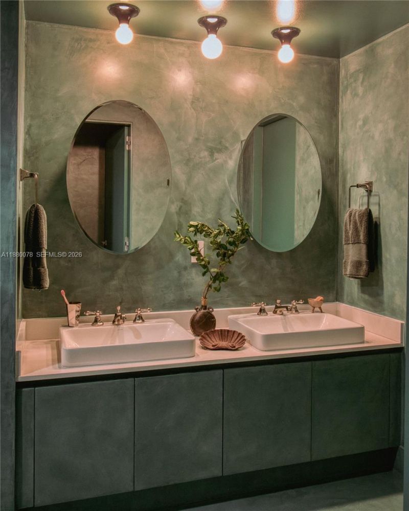 121 NE 34th St, Unit 2408, Miami, FL 33137 Photo