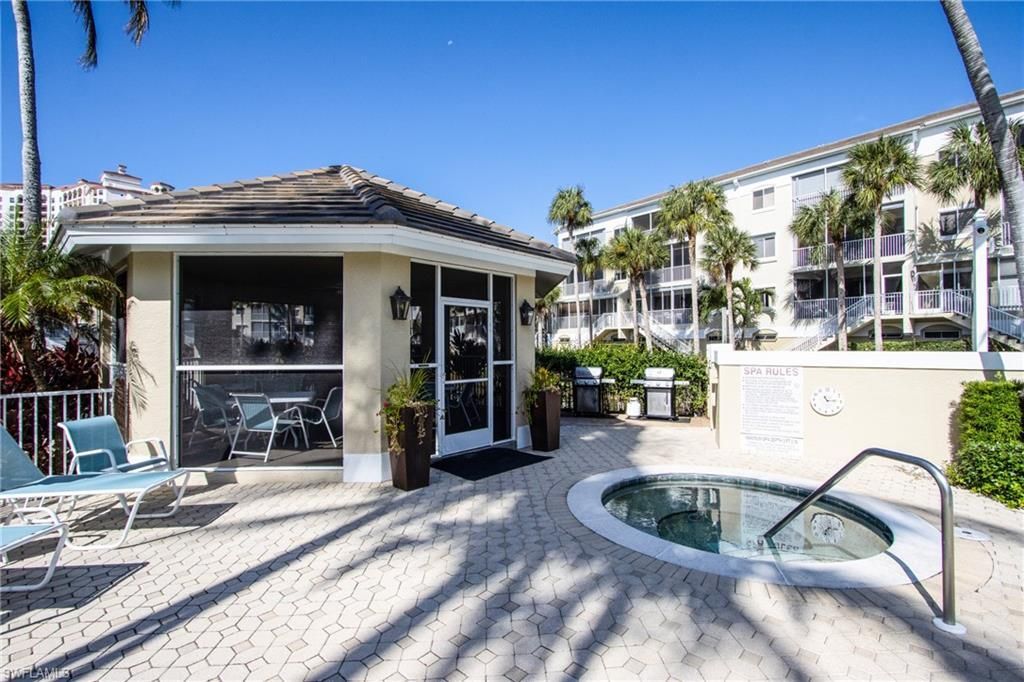 7655 Pebble Creek Cir, Unit 201, Naples, FL 34108 Photo