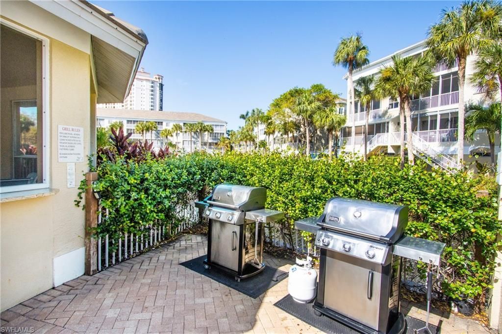 7655 Pebble Creek Cir, Unit 201, Naples, FL 34108 Photo