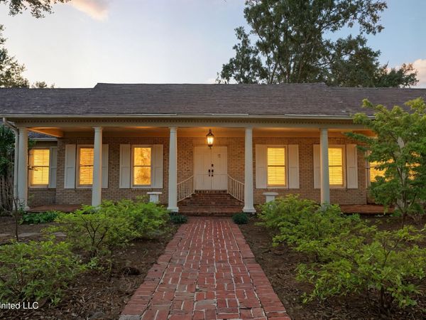 3018 Hammond Hill Road, Senatobia, MS 38668