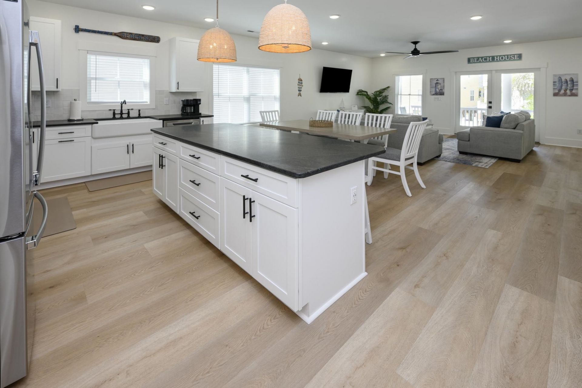 115 A 6th Ave. S Photo 4