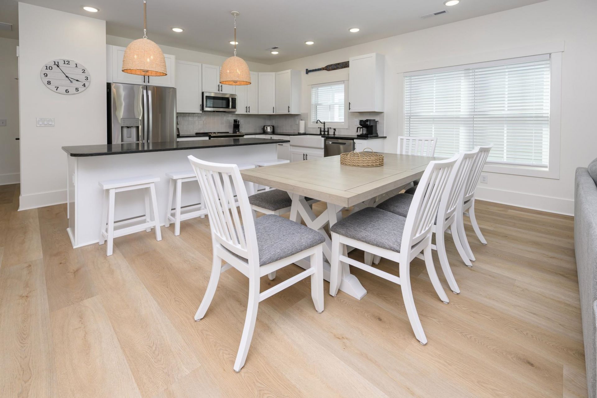 115 A 6th Ave. S Photo 9