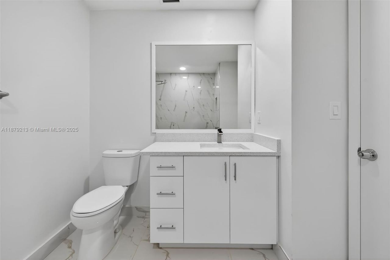 10275 NW 46th St, Doral, FL 33178 Photo