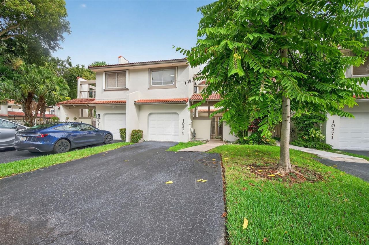10275 NW 46th St, Doral, FL 33178 Photo