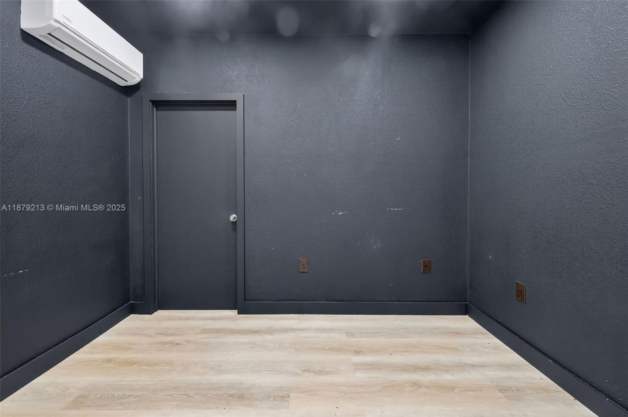 10275 NW 46th St, Doral, FL 33178 Photo