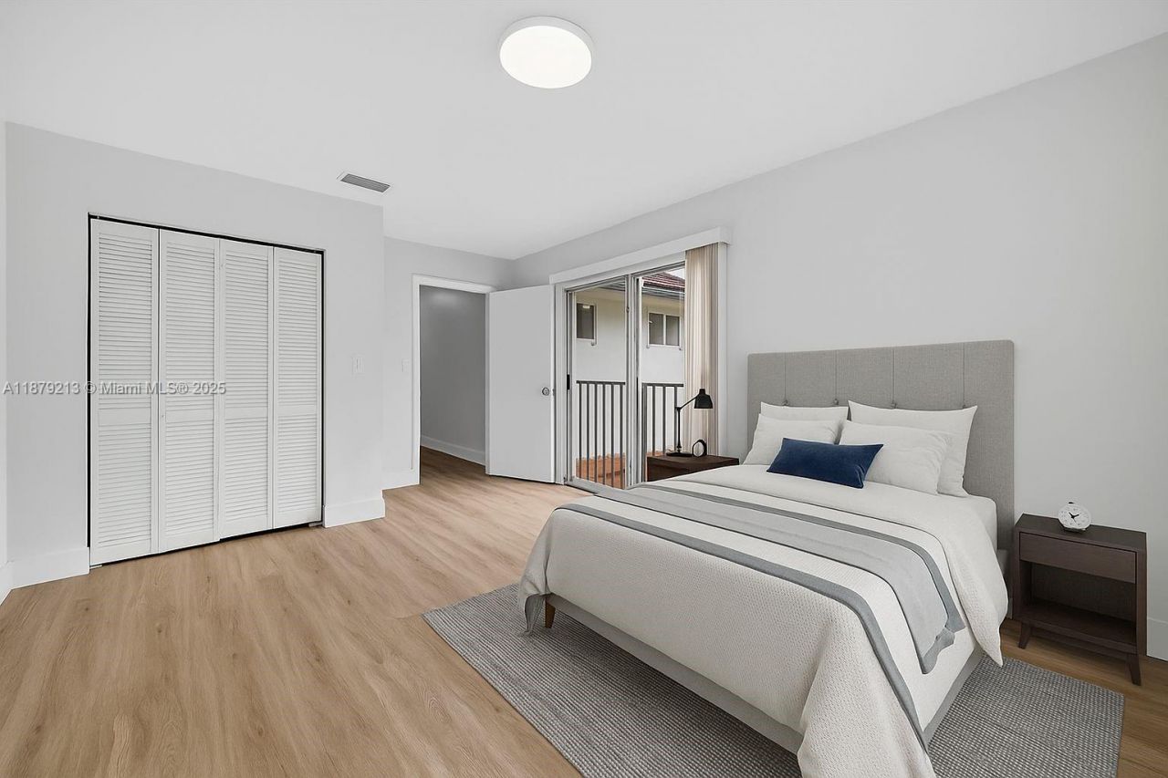 10275 NW 46th St, Doral, FL 33178 Photo