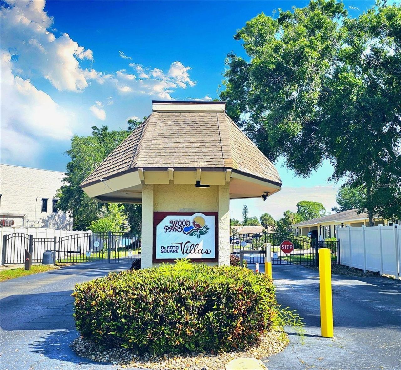 390 301 Boulevard W, Unit 5B, Bradenton, FL 34205 Photo