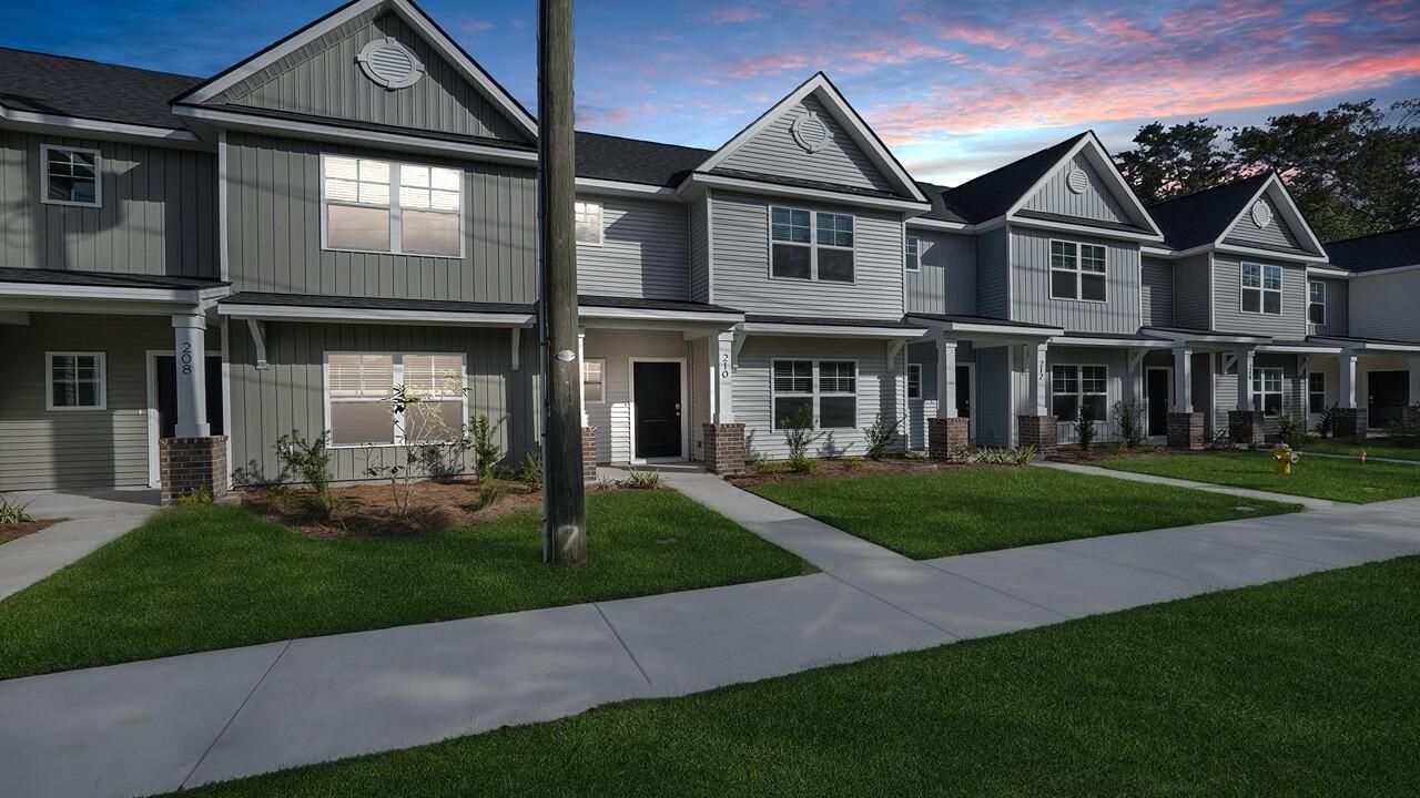 210 Garbon Drive Photo 2