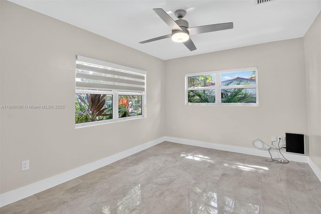 6090 SW 63rd Ave, South Miami, FL 33143 Photo