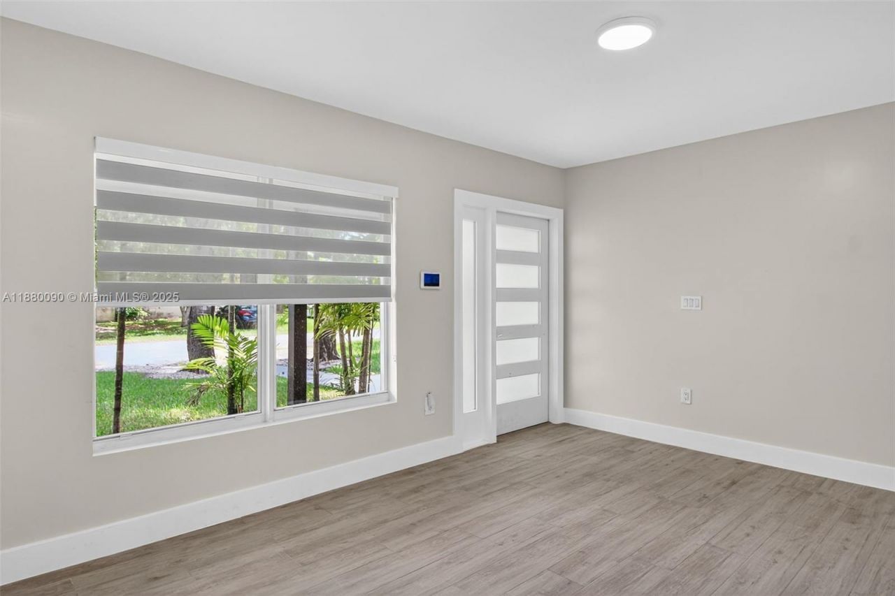 6090 SW 63rd Ave, South Miami, FL 33143 Photo