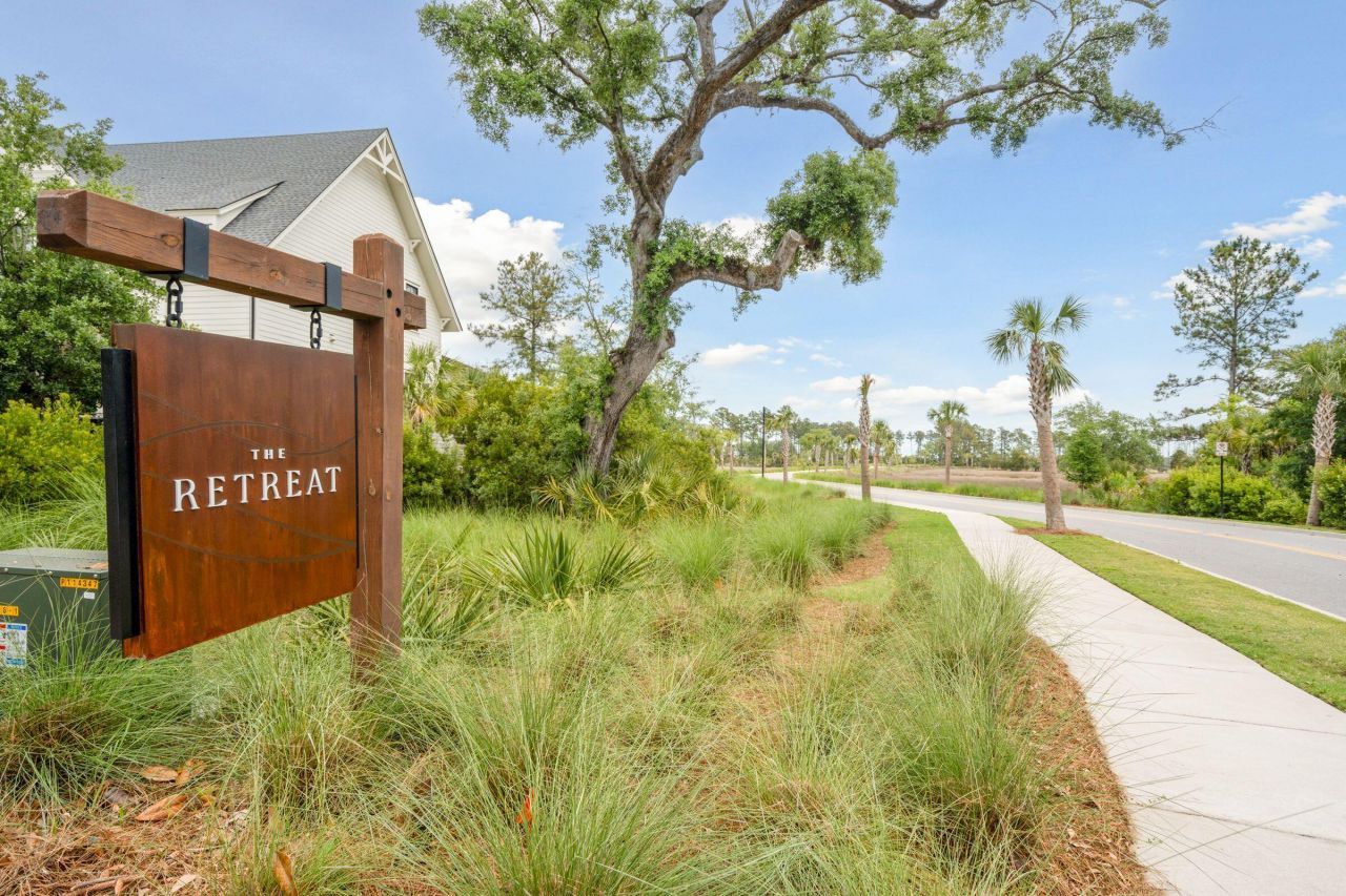 821 Roddin Street Photo 1