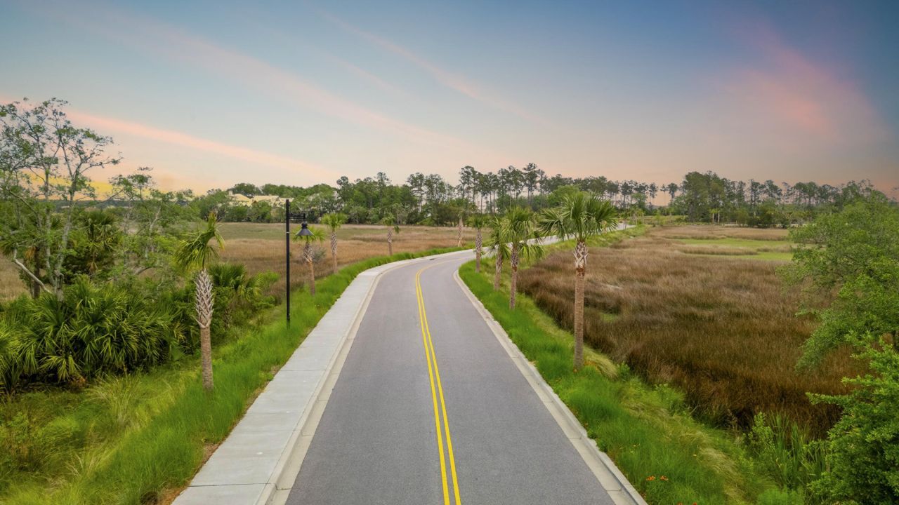 821 Roddin Street Photo 4