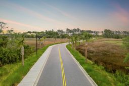 821 Roddin Street photo 4