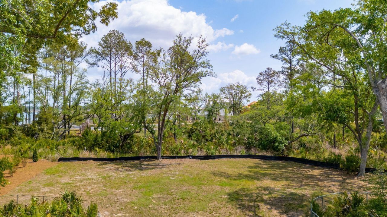 821 Roddin Street Photo 41