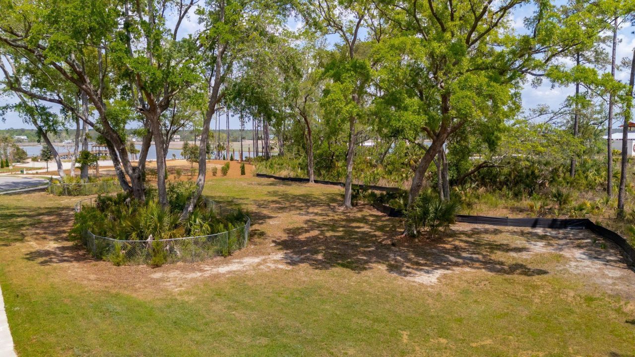 821 Roddin Street Photo 44