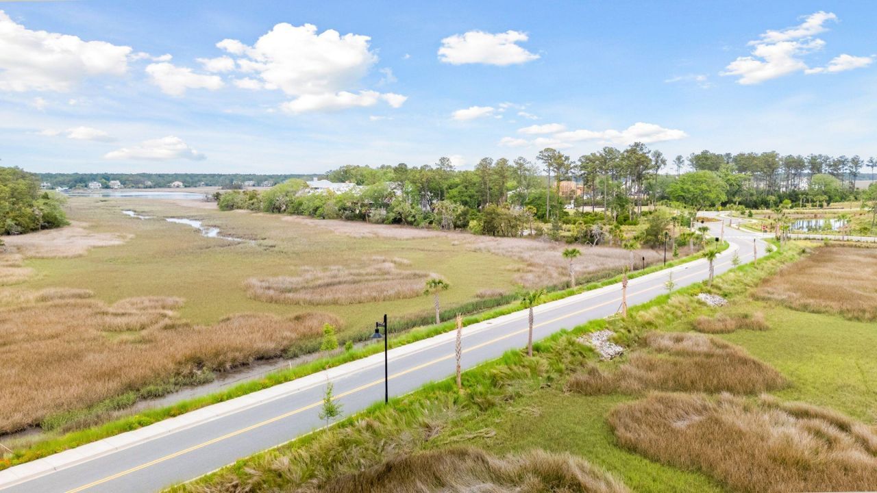 821 Roddin Street Photo 5