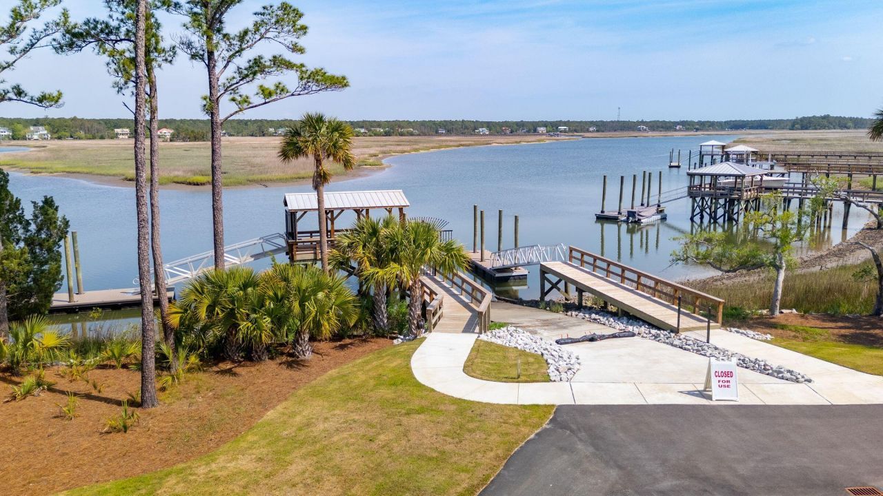 821 Roddin Street Photo 50