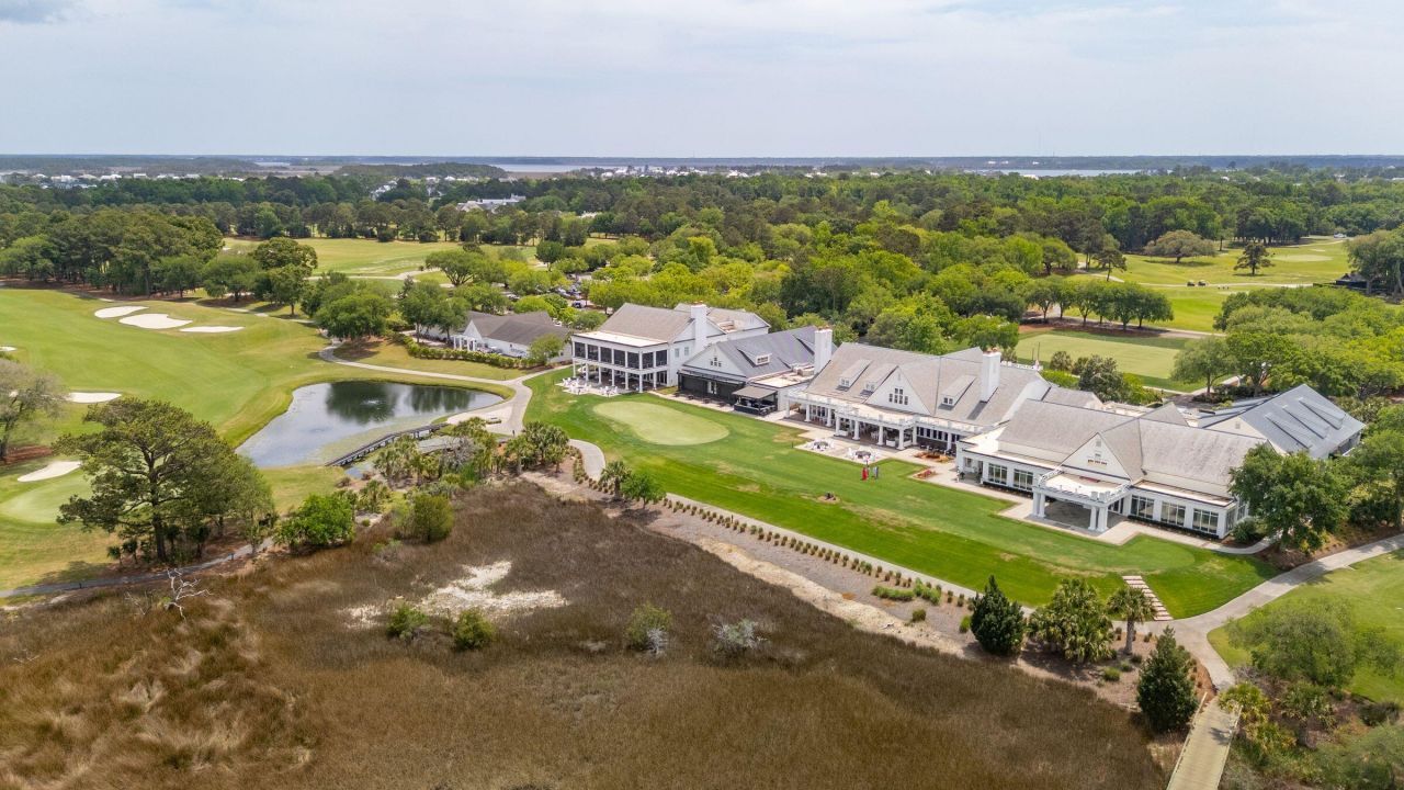 821 Roddin Street Photo 52