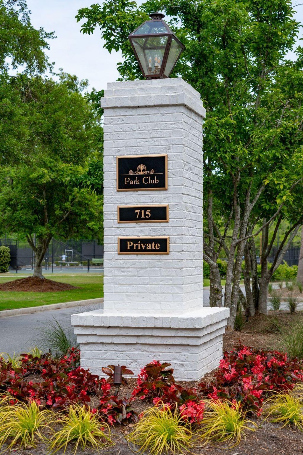 821 Roddin Street Photo 53