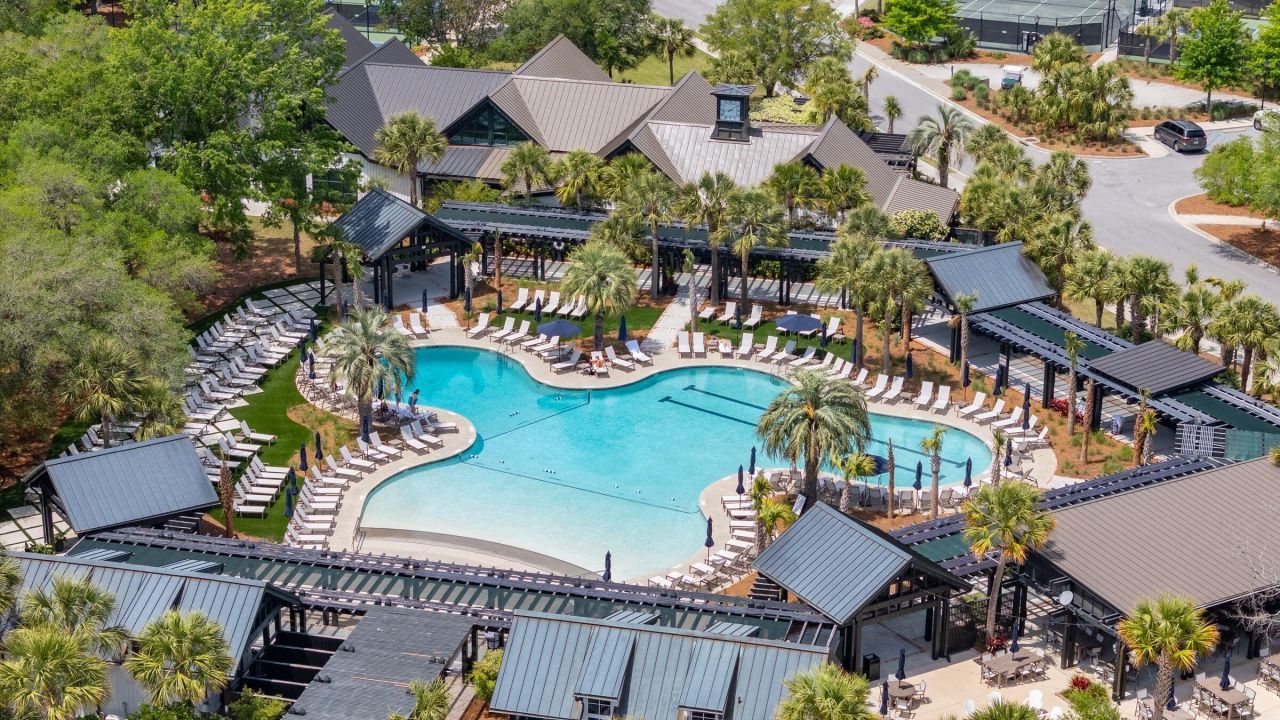 821 Roddin Street Photo 55