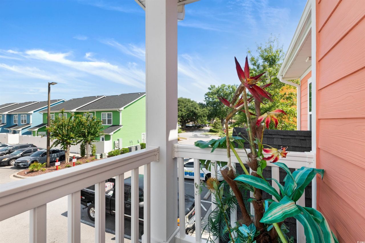 763 Moen Pl. Photo 20