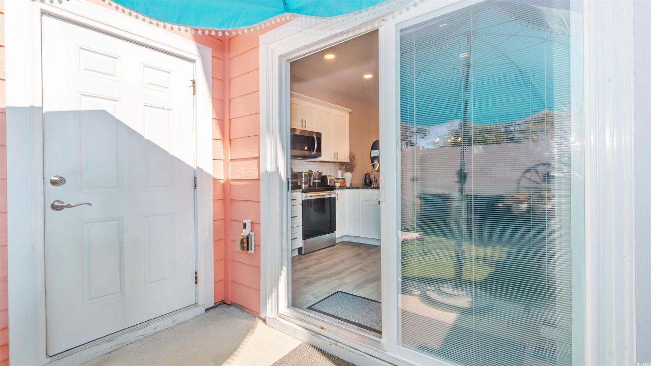 763 Moen Pl. Photo 28