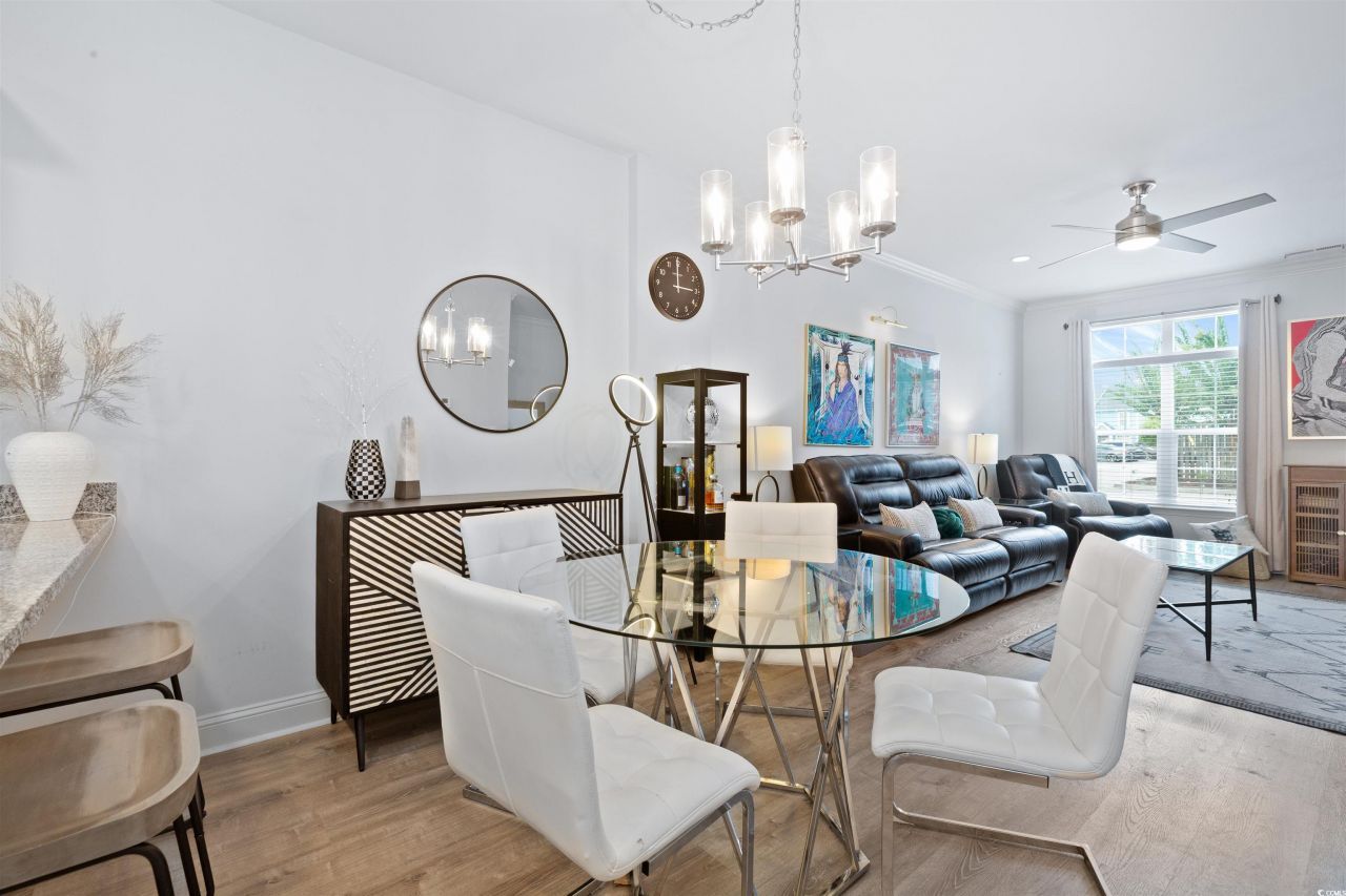 763 Moen Pl. Photo 7